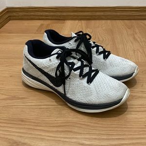 Nike Flyknit Lunar 3 - Womens Size 6